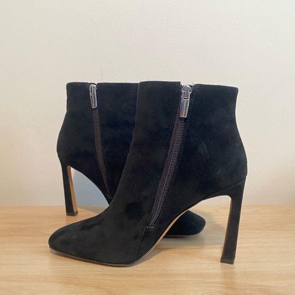 Vince Camuto Black Heeled Boots Sleek Suede Stiletto - Picture 2 of 4